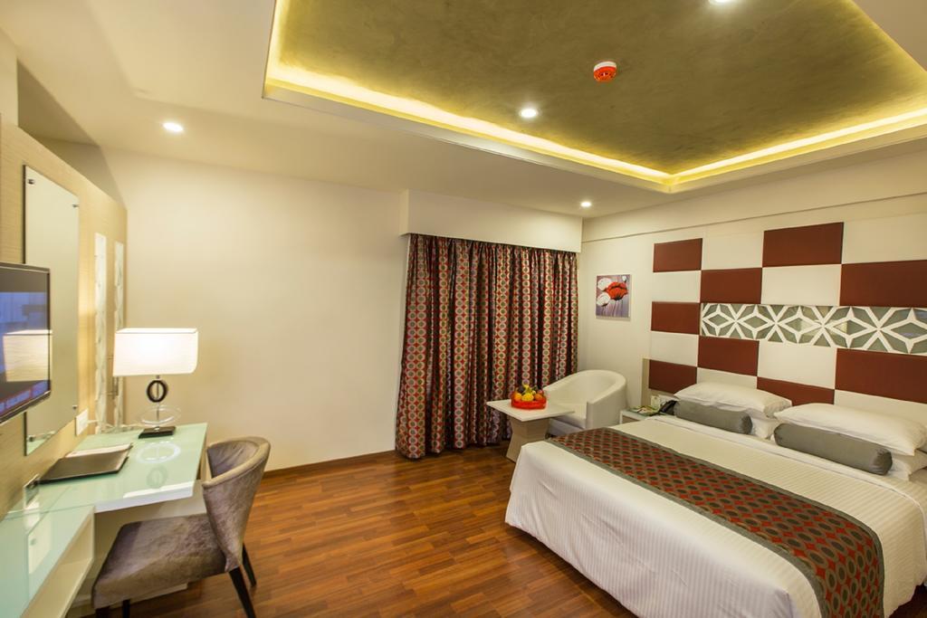Pai Viceroy Hotel Tirupati Phòng bức ảnh