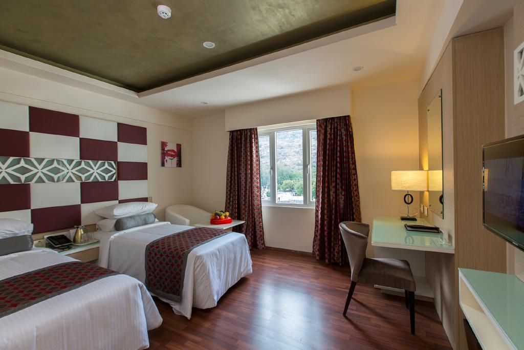 Pai Viceroy Hotel Tirupati Ngoại thất bức ảnh