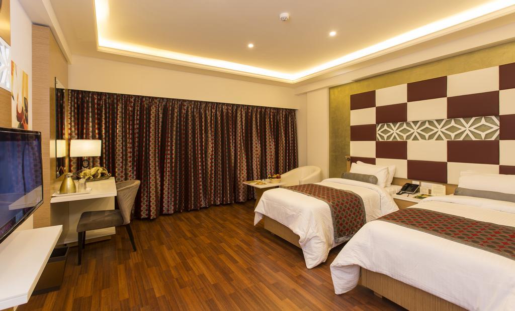 Pai Viceroy Hotel Tirupati Phòng bức ảnh