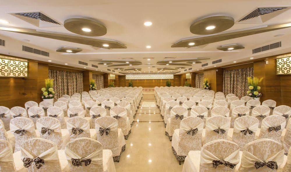 Pai Viceroy Hotel Tirupati Ngoại thất bức ảnh
