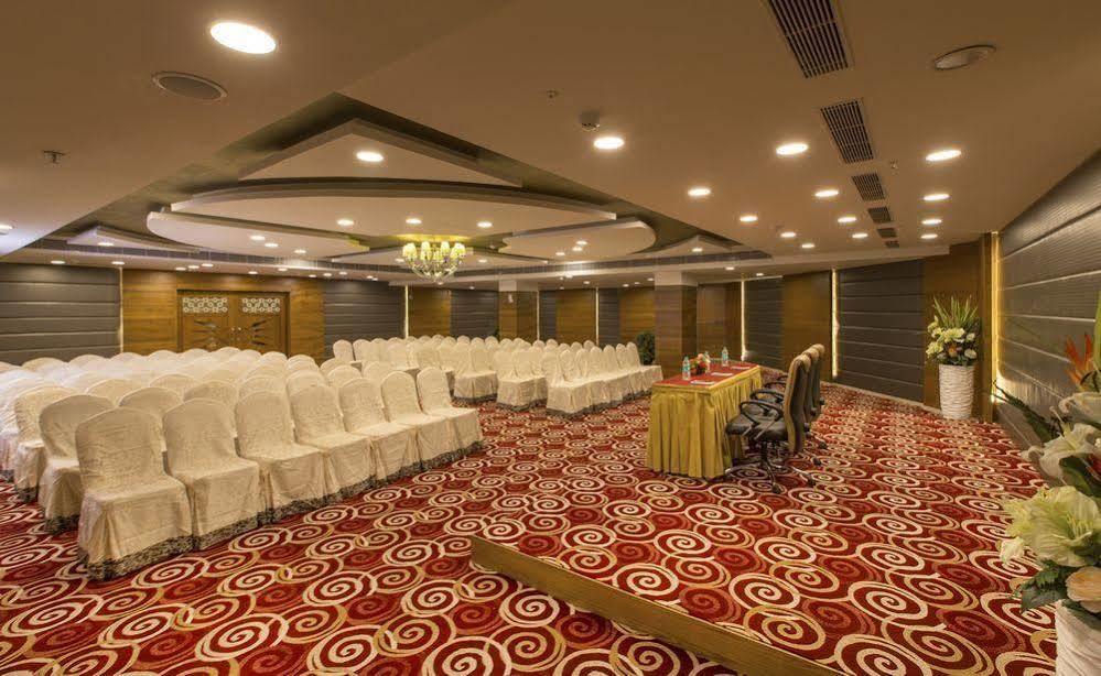 Pai Viceroy Hotel Tirupati Ngoại thất bức ảnh